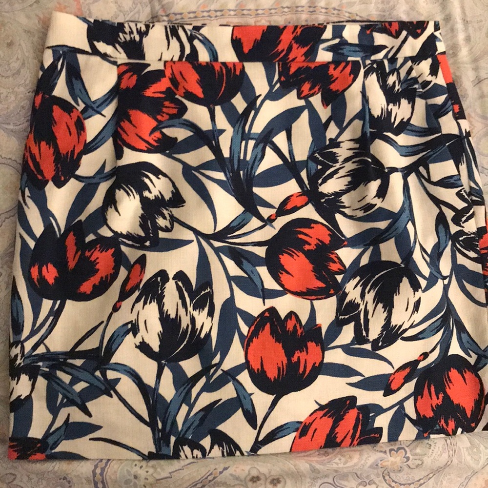 Blue, Red & White Tulip Patterned Skirt